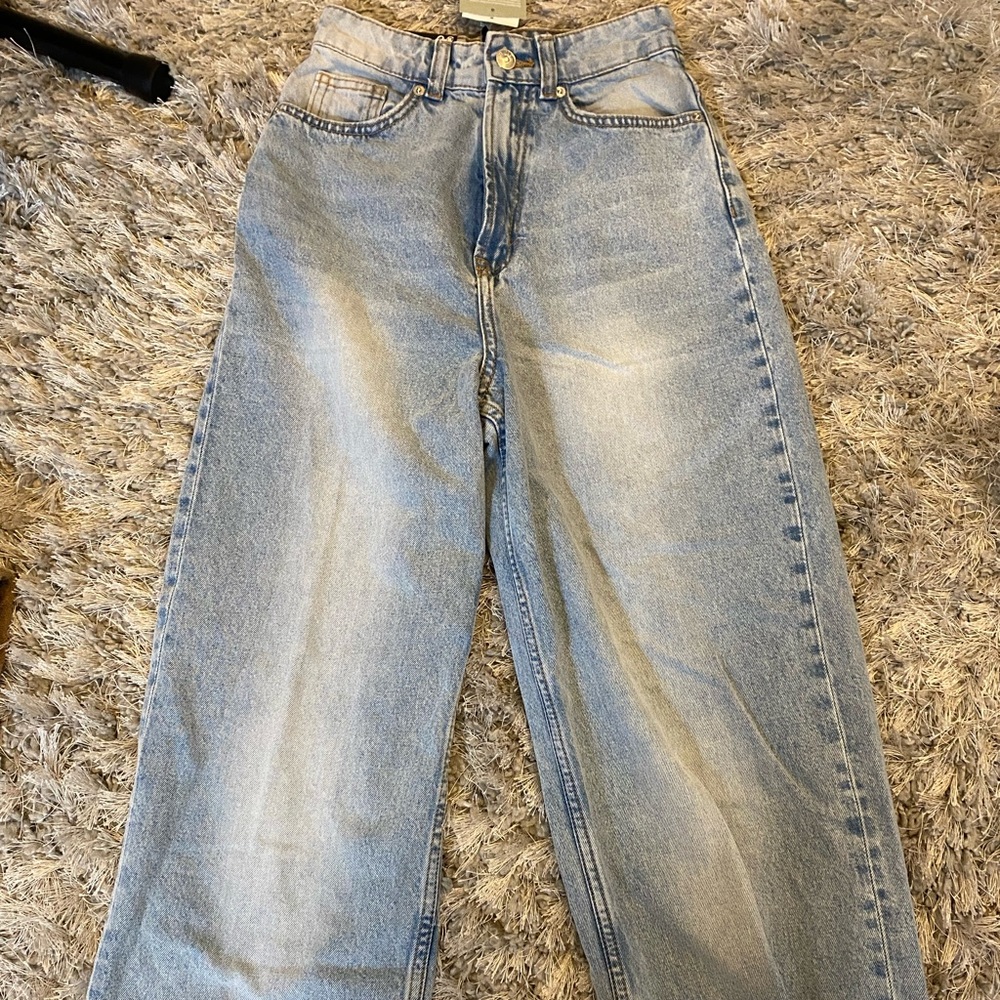 H&M 90’s Baggy Jeans